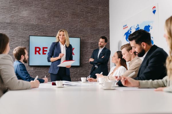 RE/MAX CERCA 740 PROFESSIONISTI  IN TUTTA ITALIA